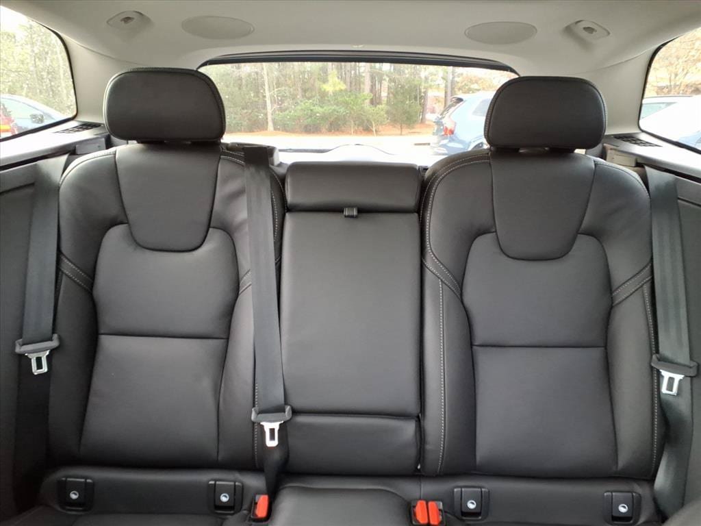 New 2026 Volvo XC60 B5 Ultra w/ Protection Package Premier AWD/4WD image 17
