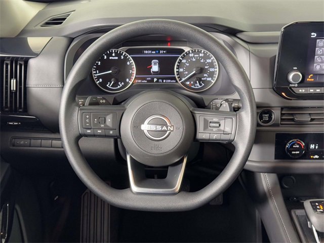 Used 2025 Nissan Pathfinder S image 20