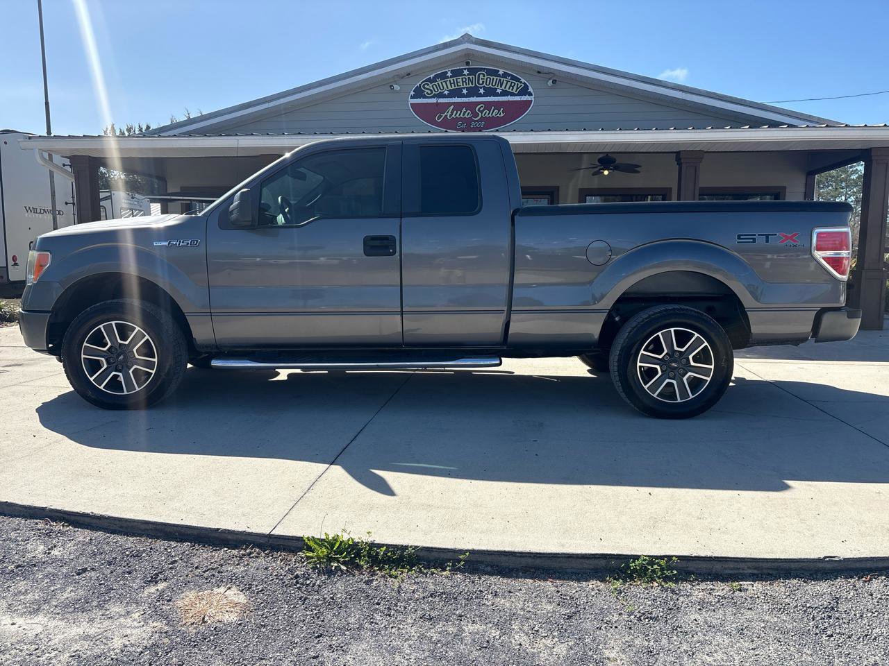 Used 2010 Ford F150 STX image 8