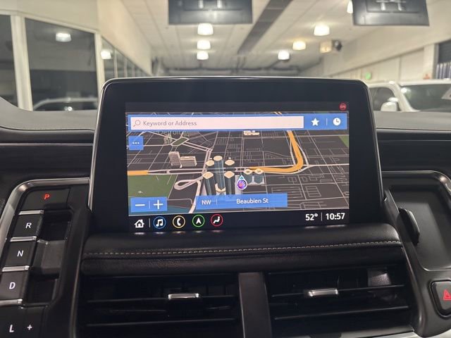 Used 2021 GMC Yukon SLT w/ SLT Premium Package image 24