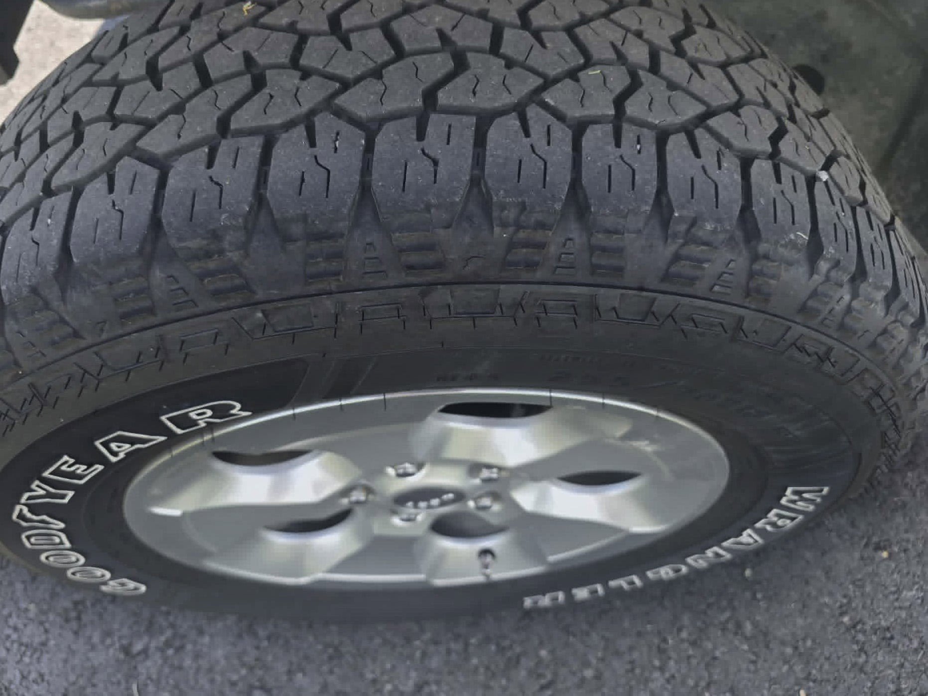 Used 2015 Jeep Wrangler Sport AWD/4WD image 10