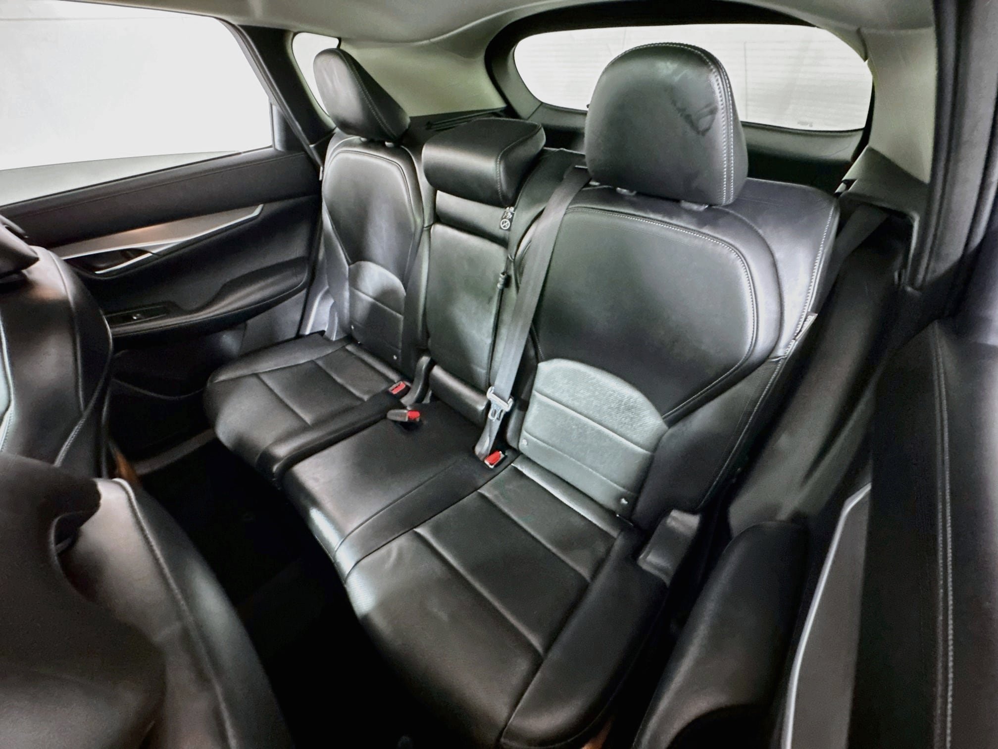 Used 2023 INFINITI QX50 Luxe AWD/4WD image 22