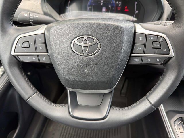 Certified 2025 Toyota Grand Highlander FWD image 25