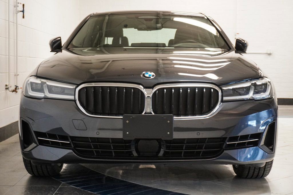 Used 2023 BMW 540i xDrive w/ Premium Package image 41