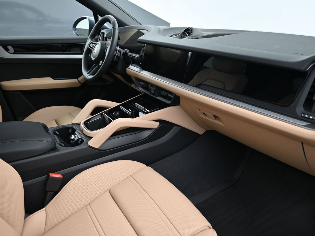 New 2026 Porsche Cayenne Coupe image 14