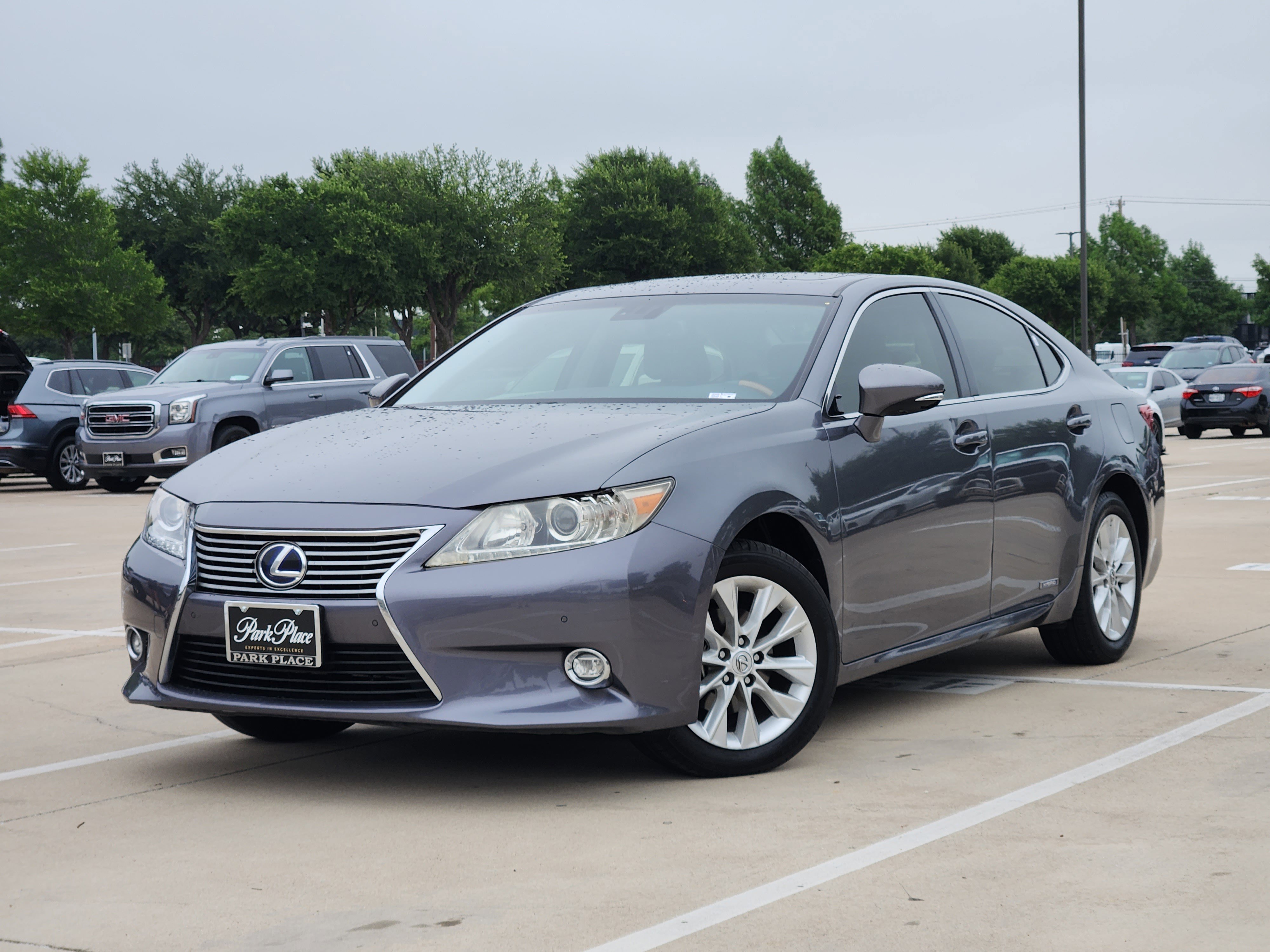 Used 2014 Lexus ES 300h w/ Luxury Package w/Bamboo Trim FWD image 1