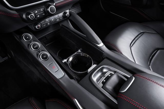 Used 2019 Ferrari GTC4Lusso AWD/4WD image 51