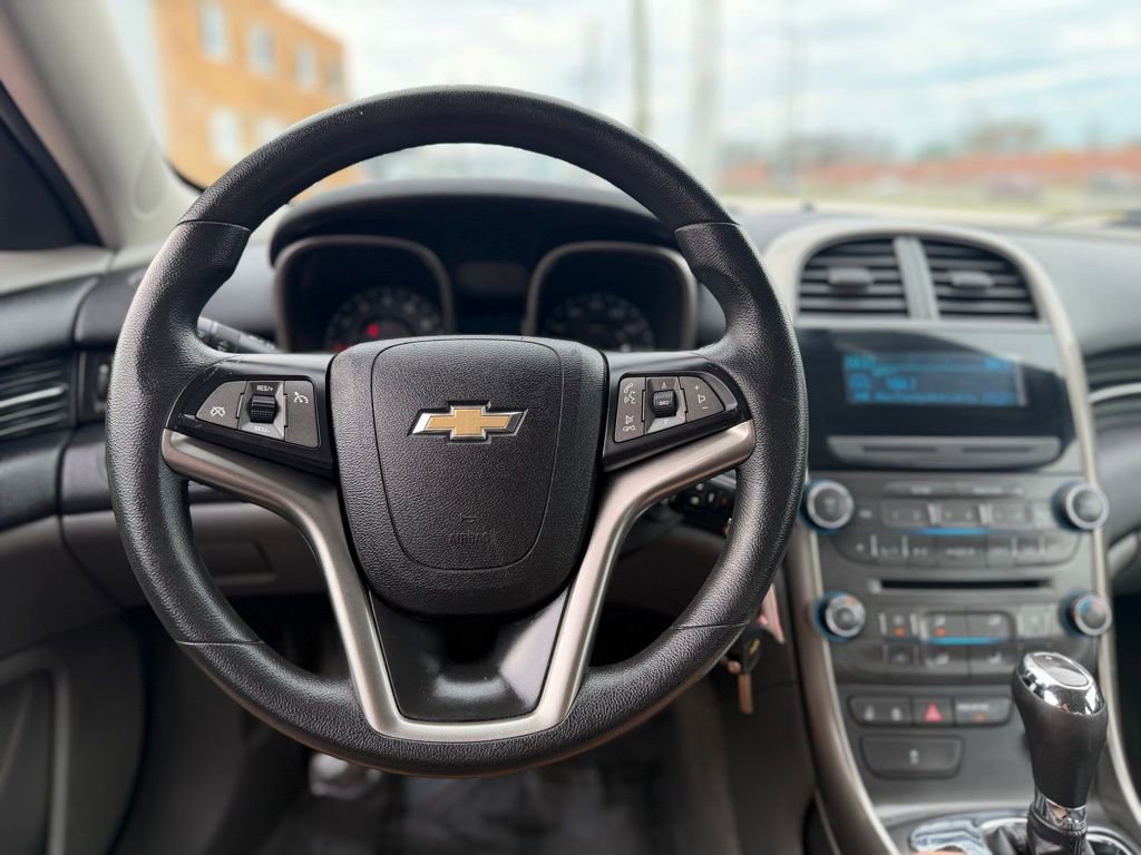 Used 2013 Chevrolet Malibu LS image 18