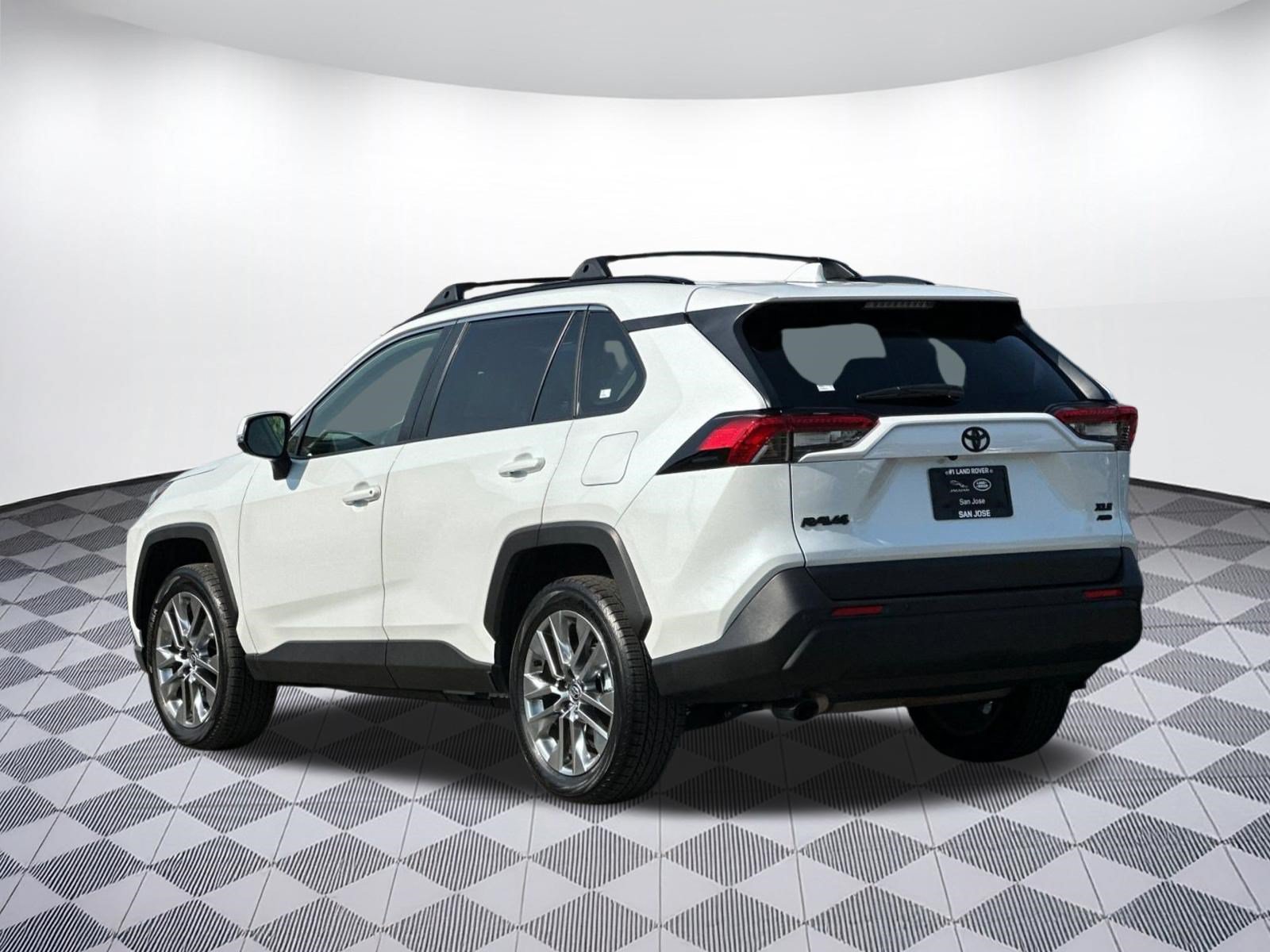Used 2025 Toyota RAV4 XLE Premium w/ Weather Package AWD/4WD image 3