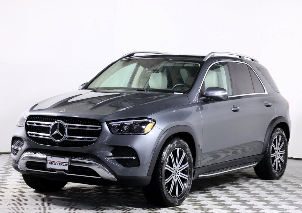 Certified 2025 Mercedes-Benz GLE 350 4MATIC image 3