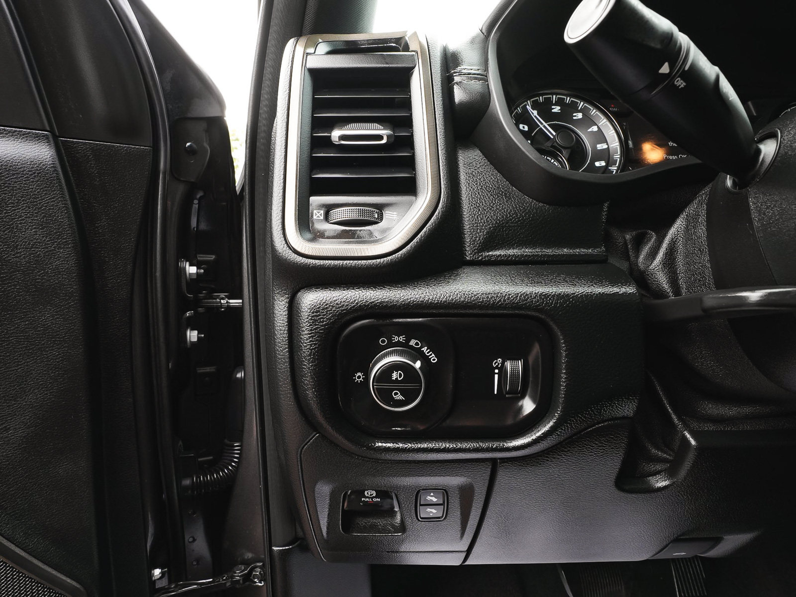 Used 2021 RAM 1500 Rebel w/ Rebel Level 2 Equipment Group AWD/4WD image 18