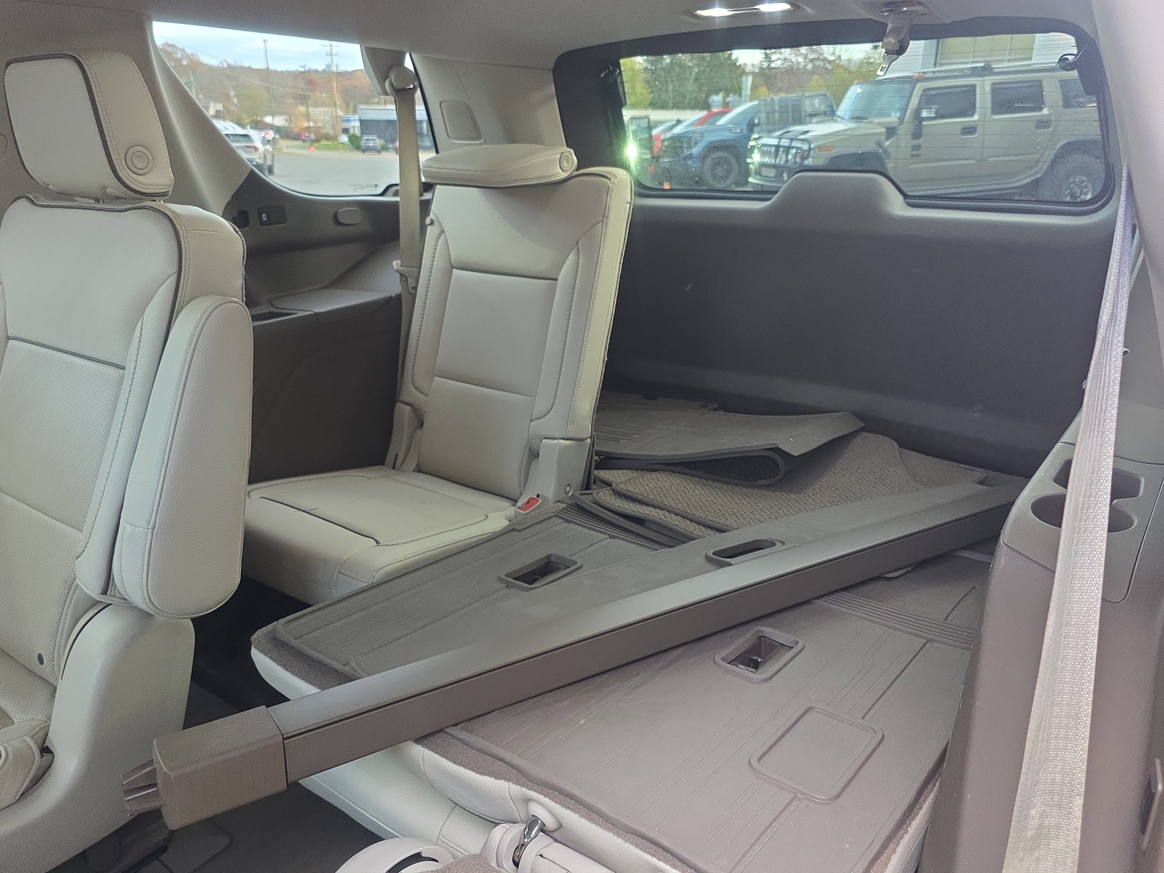 Used 2021 GMC Yukon Denali w/ Denali Ultimate Package image 14