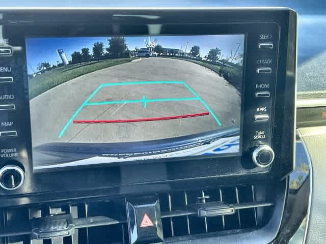 Used 2020 Toyota Corolla LE FWD image 26