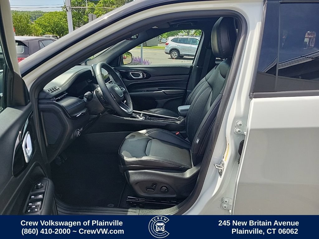 Used 2025 Jeep Compass Limited w/ High Altitude Package AWD/4WD image 13