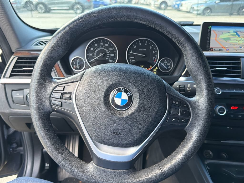 Used 2015 BMW 328i xDrive Sedan AWD/4WD image 19