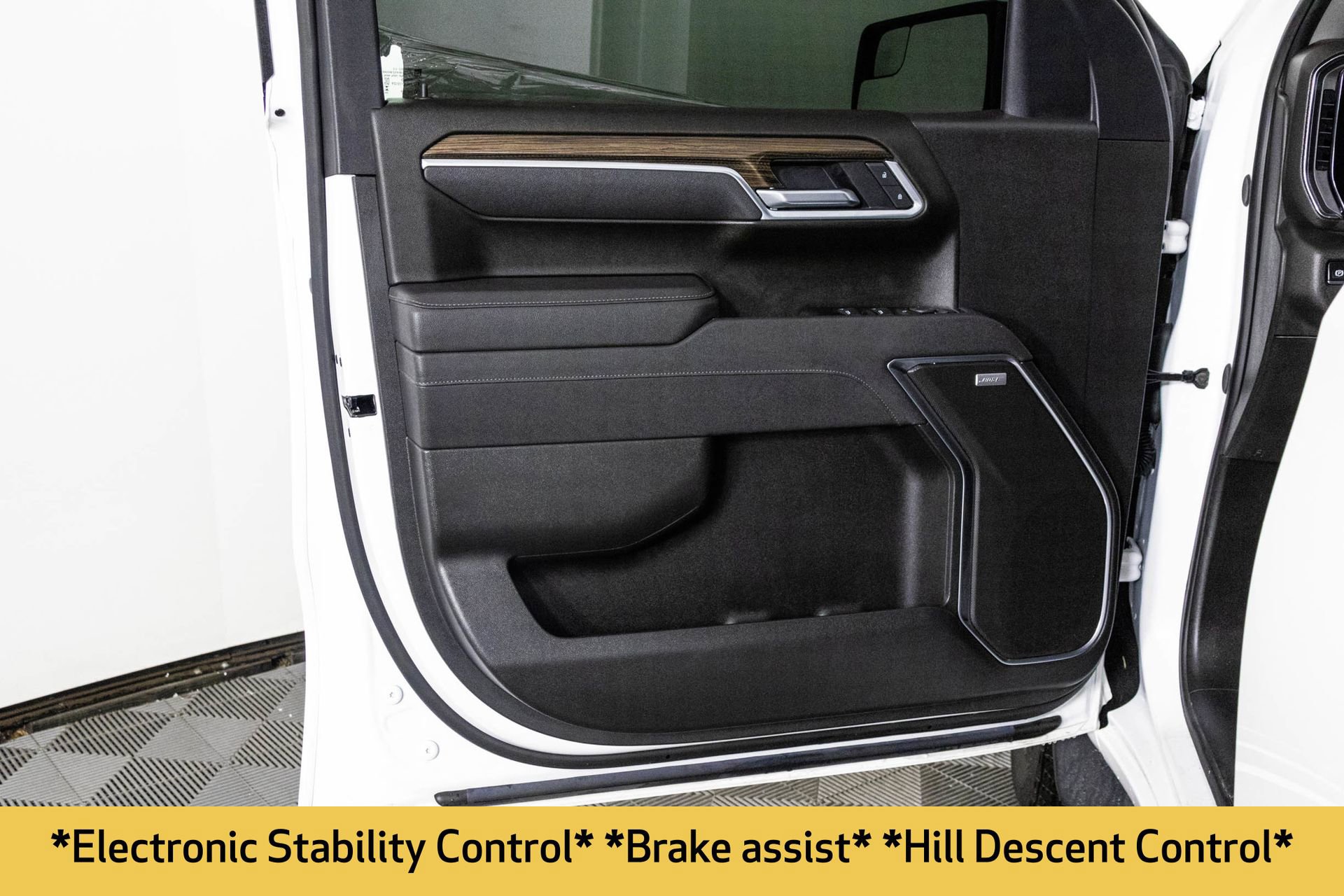 Certified 2025 Chevrolet Silverado 1500 RST image 36