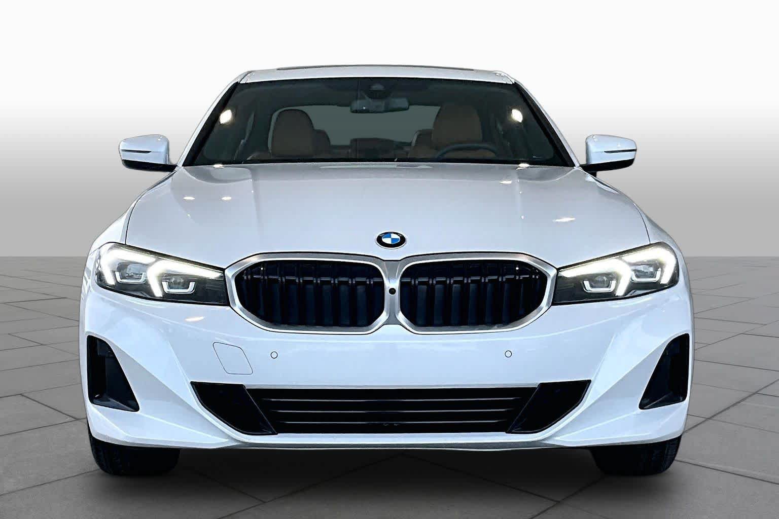 Used 2026 BMW 330i Sedan RWD image 3