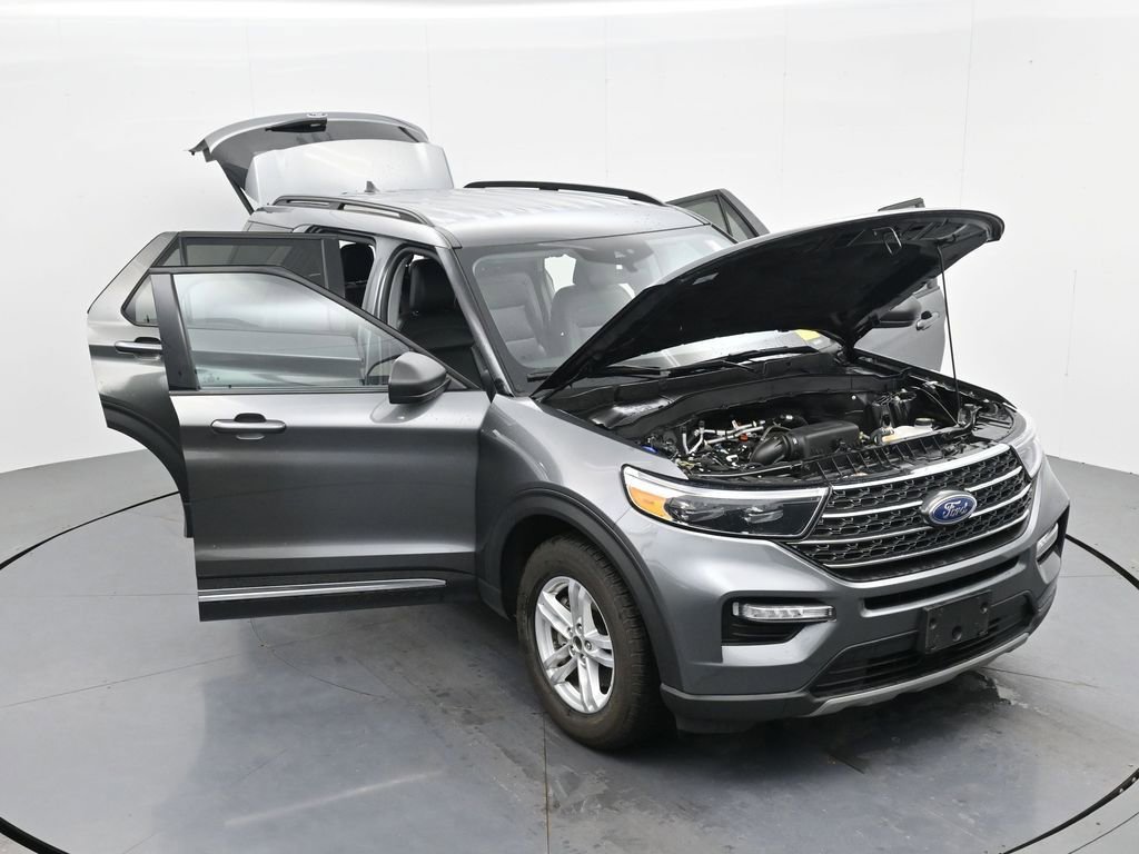 Used 2024 Ford Explorer XLT w/ Equipment Group 202A image 38