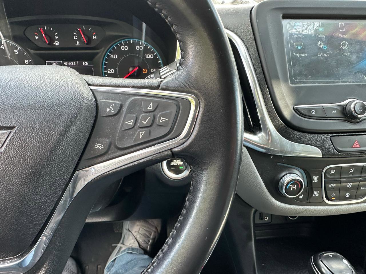 Used 2018 Chevrolet Equinox LT AWD/4WD image 14