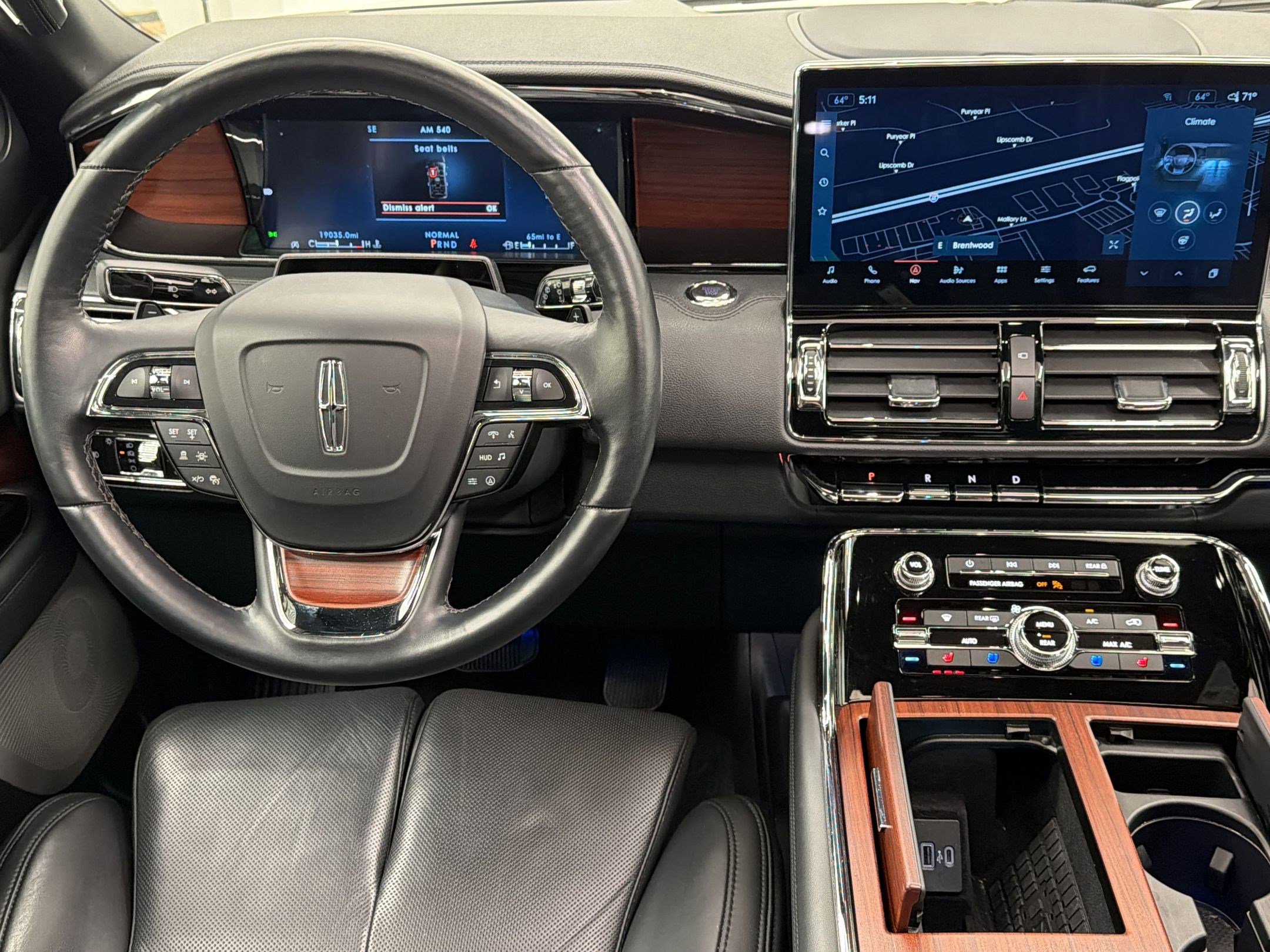 Used 2023 Lincoln Navigator Reserve AWD/4WD image 28