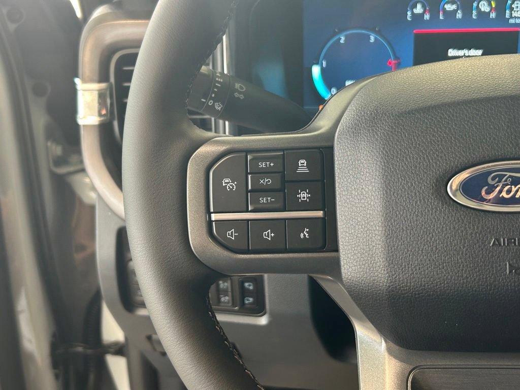 New 2026 Ford F250 Lariat w/ Black Appearance Package AWD/4WD image 42