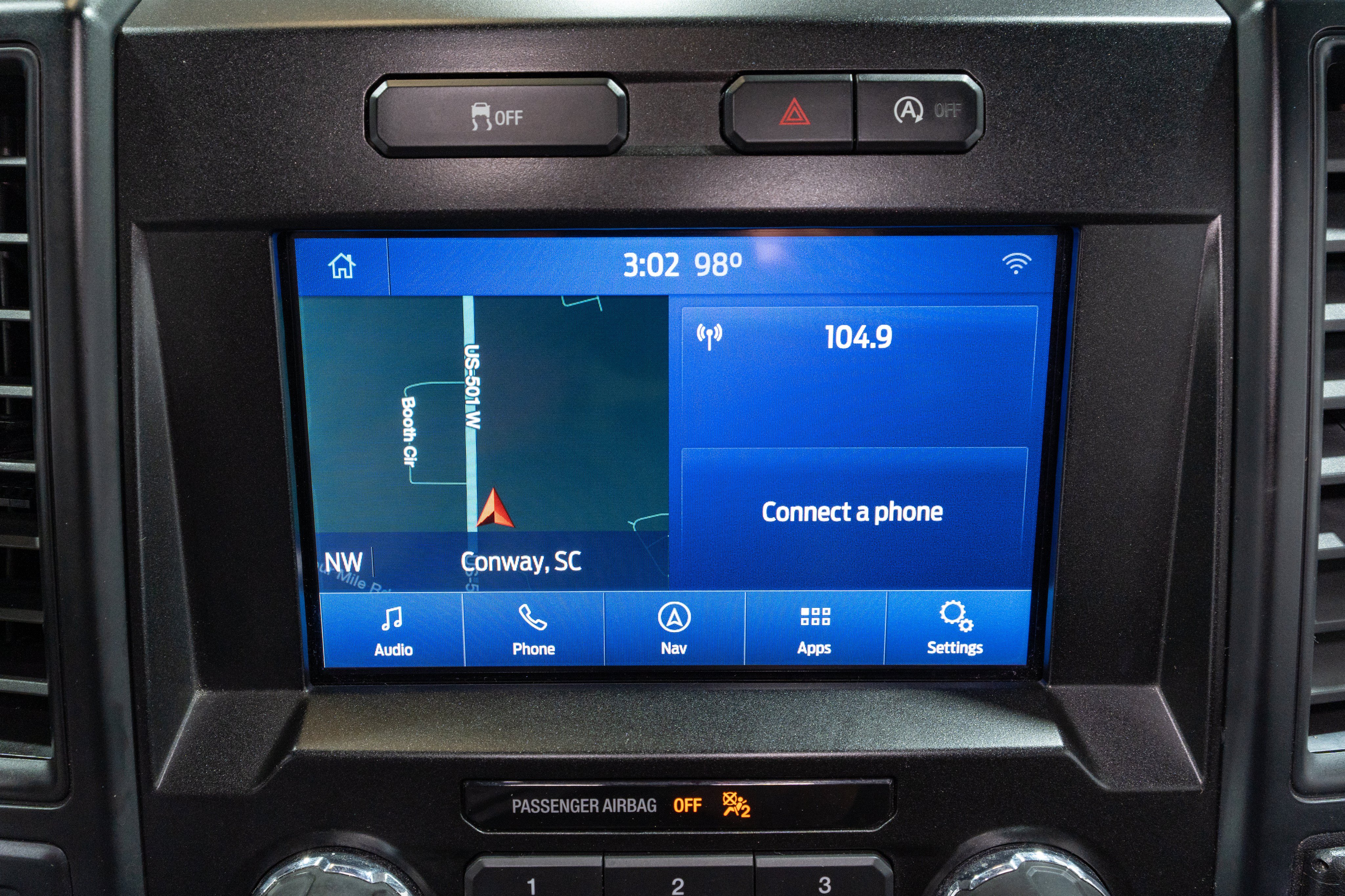 Used 2018 Ford F150 XL w/ Equipment Group 101A Mid AWD/4WD image 16