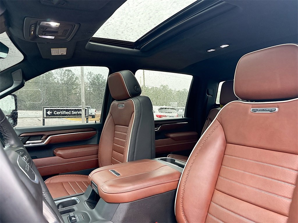 Used 2024 GMC Sierra 2500 Denali Ultimate image 8