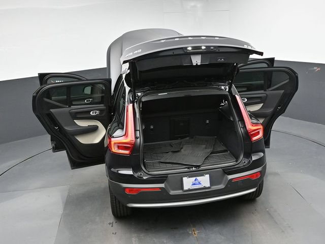 Used 2023 Volvo XC40 B5 Ultimate w/ Protection Package Premier AWD/4WD image 50