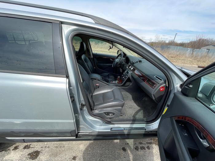 Used 2008 Volvo XC70 3.2 image 29