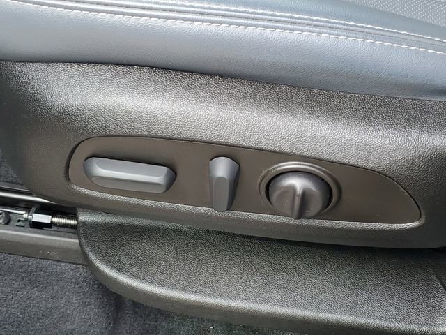 Certified 2023 Buick Enclave Essence FWD image 6