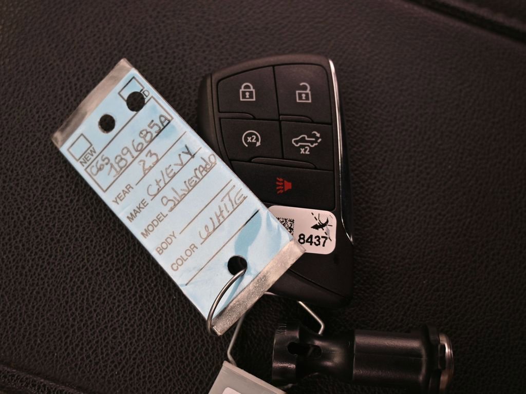 Used 2023 Chevrolet Silverado 1500 RST image 19