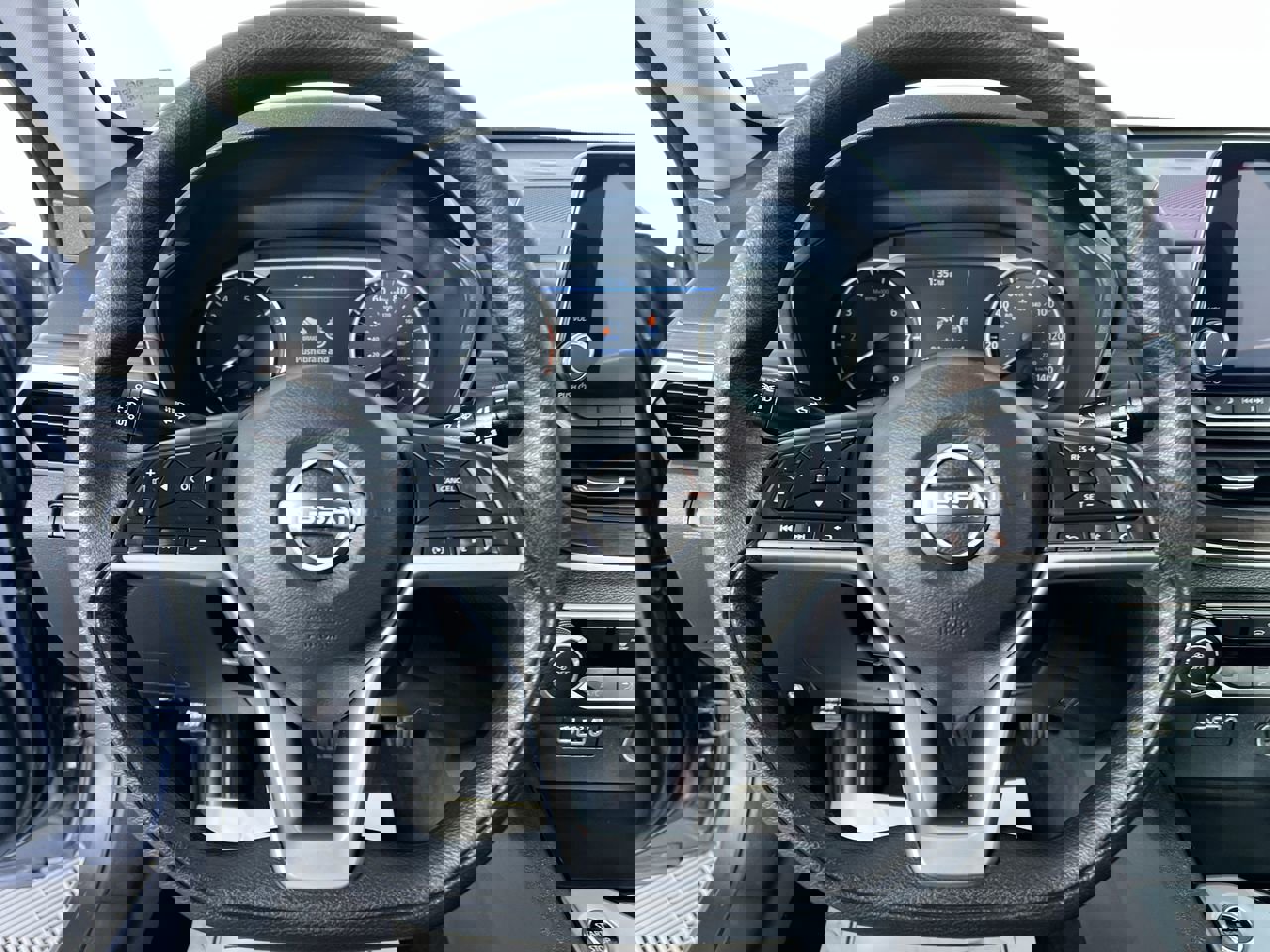 Used 2024 Nissan Altima 2.5 SV image 15