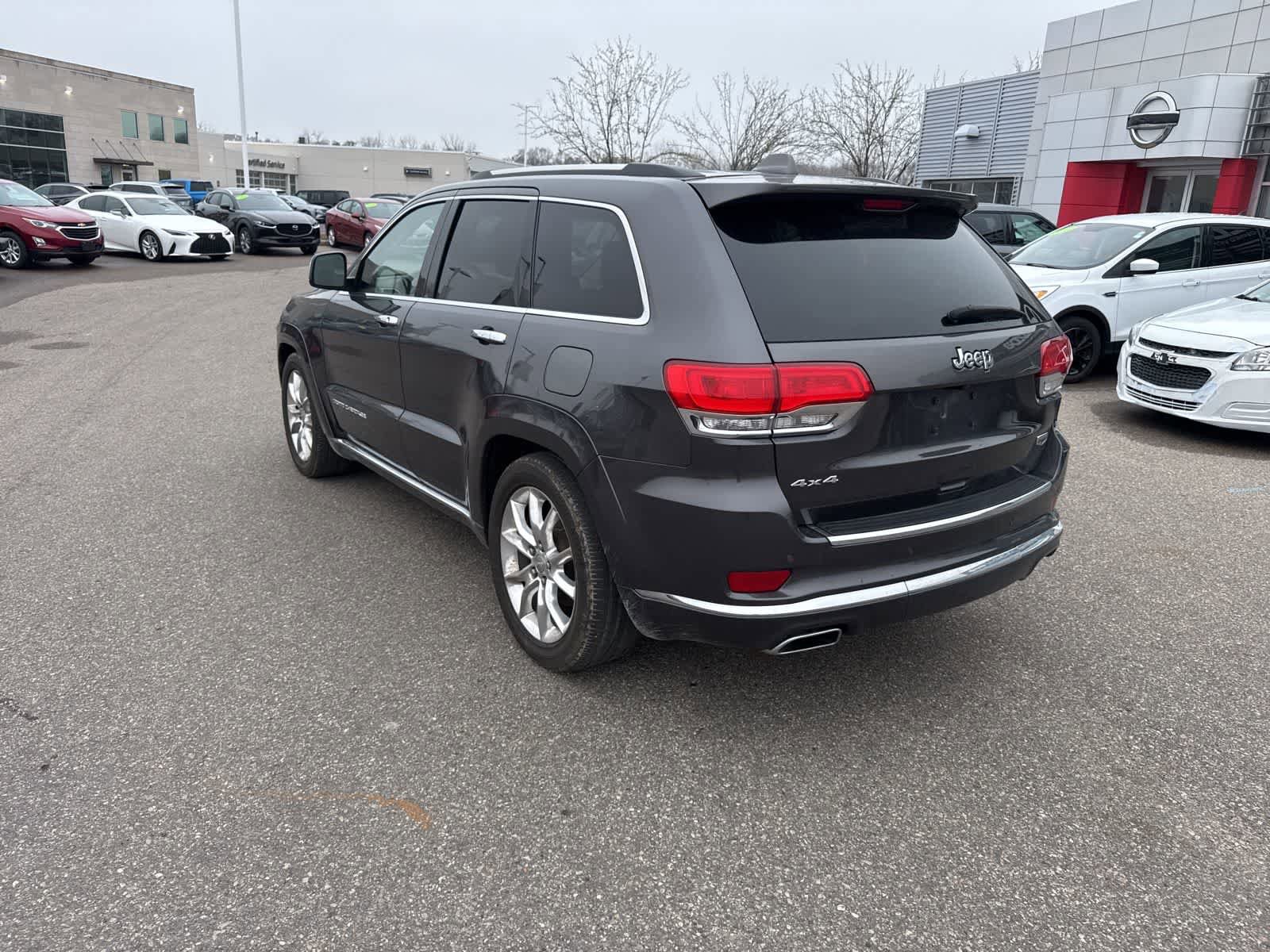 Used 2016 Jeep Grand Cherokee Summit image 7