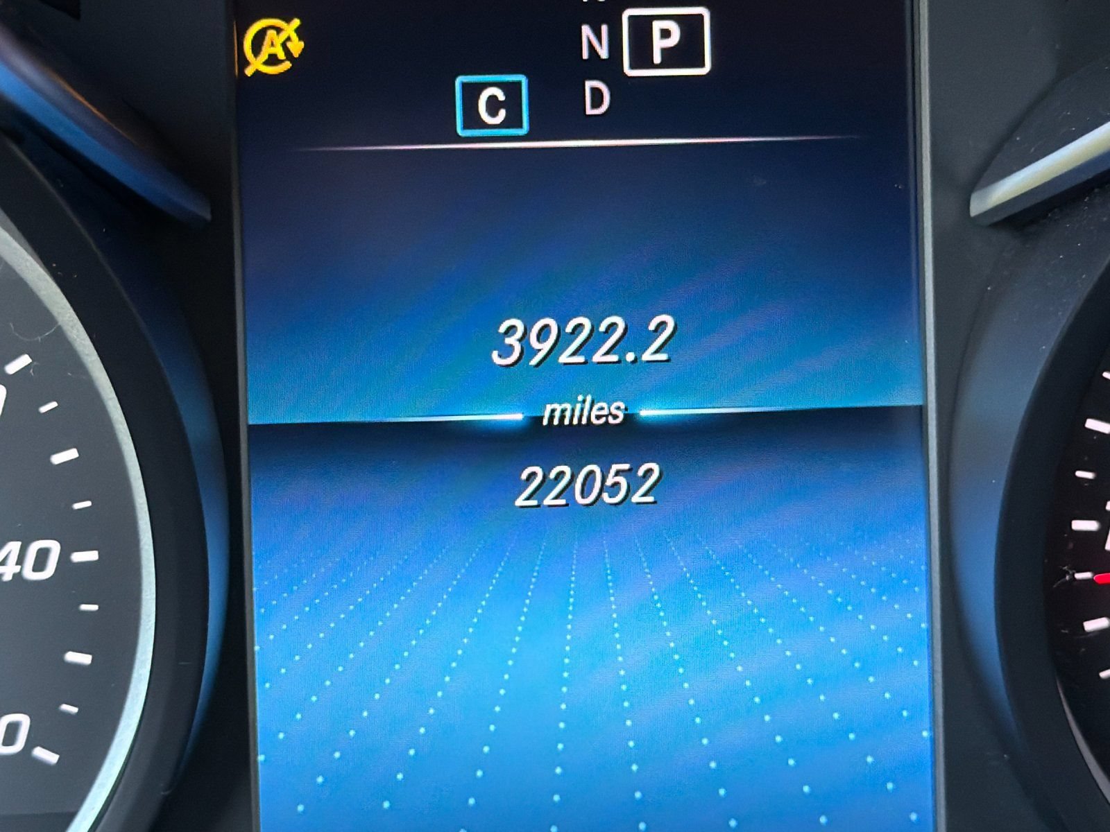 Used 2021 Mercedes-Benz GLC 300 4MATIC image 25