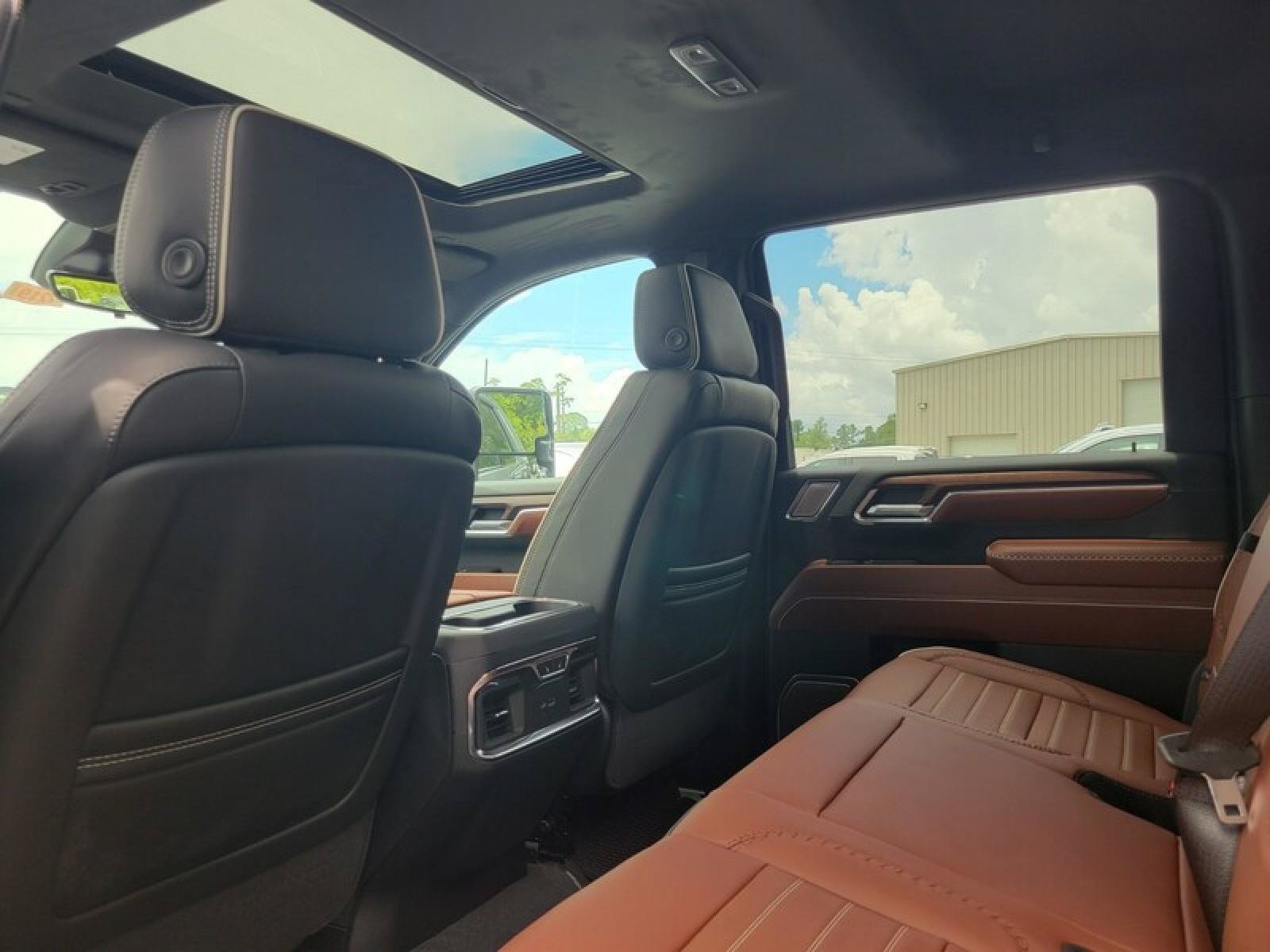 New 2026 GMC Sierra 2500 Denali Ultimate AWD/4WD image 27