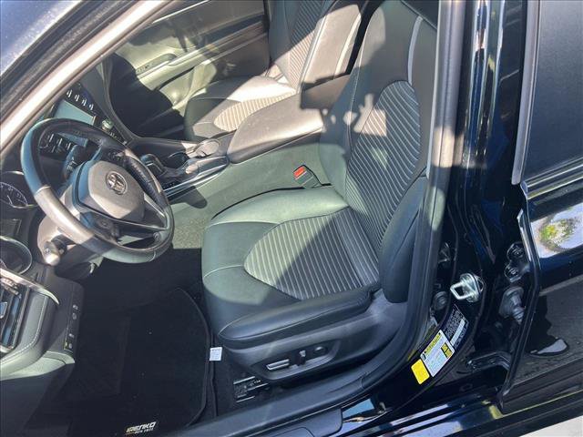 Used 2020 Toyota Camry SE FWD image 11