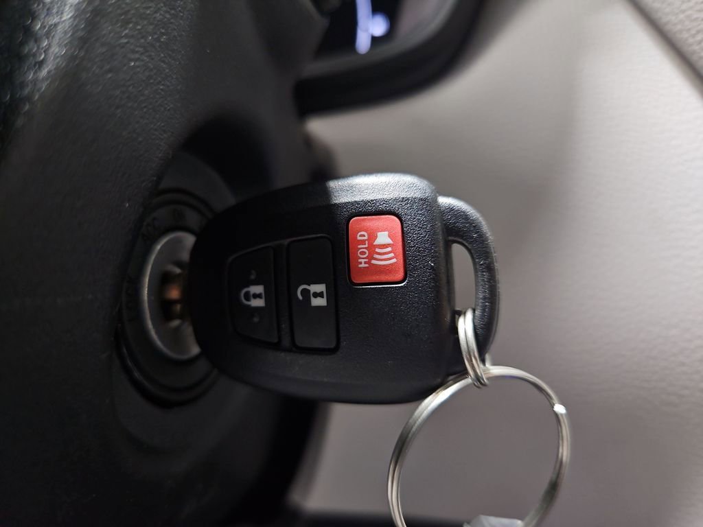 New 2026 Toyota Corolla Cross L image 25