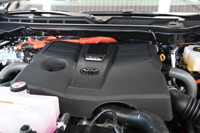 New 2026 Toyota Tundra Limited AWD/4WD image 35