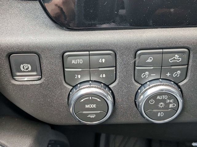 New 2026 GMC Sierra 1500 Elevation w/ Elevation Premium Package AWD/4WD image 25