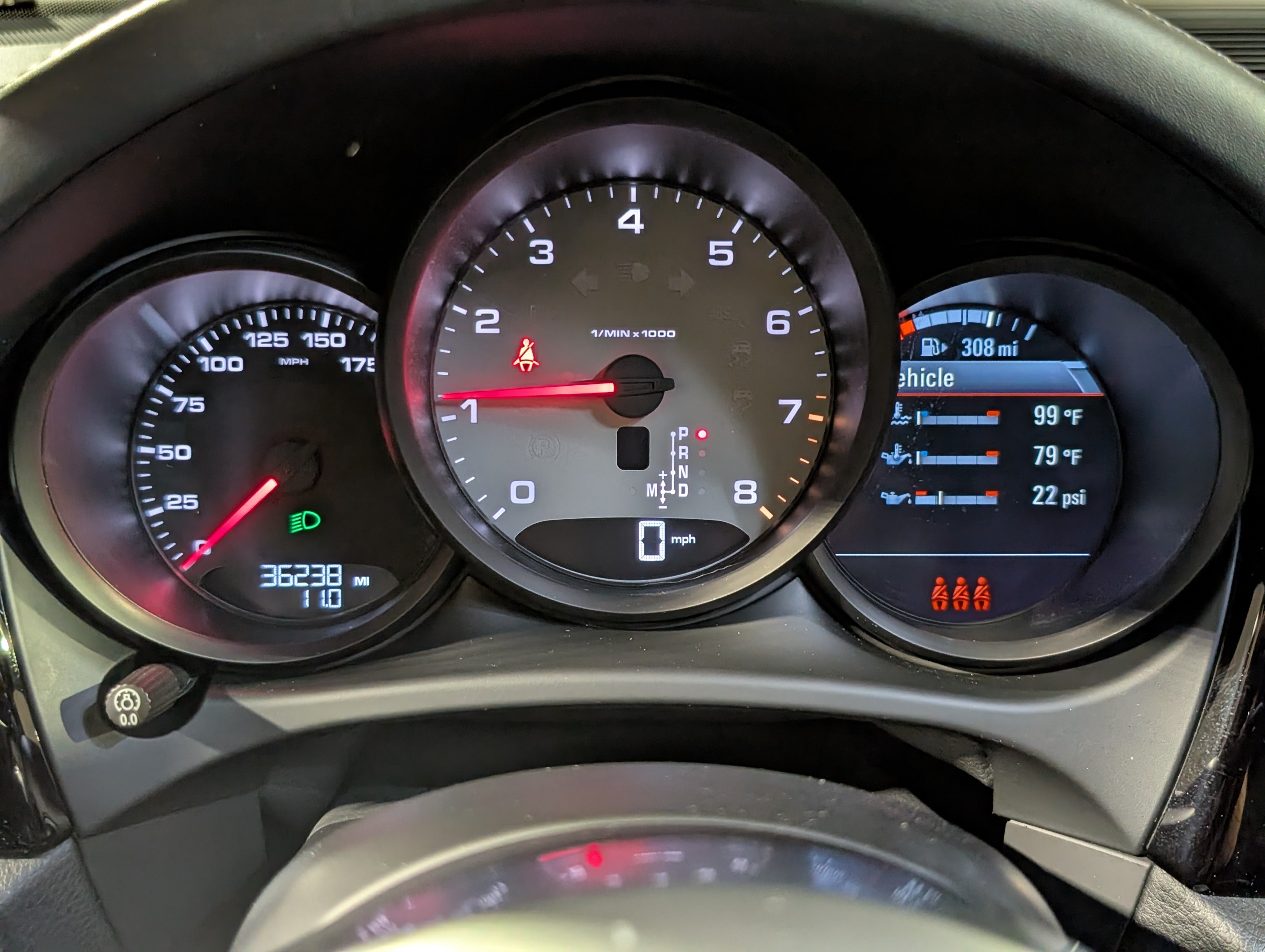 Certified 2021 Porsche Macan S AWD/4WD image 30