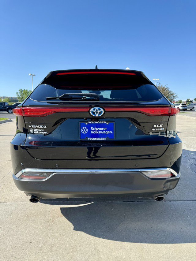 Used 2021 Toyota Venza XLE w/ Softex Package image 7