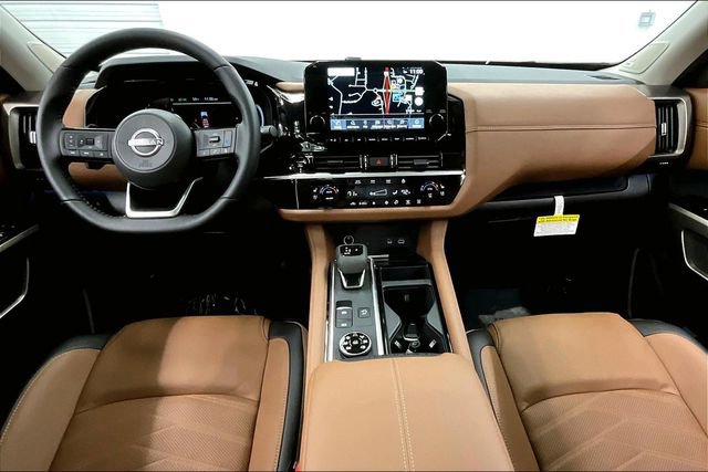 New 2025 Nissan Pathfinder Platinum w/ Lighting Package (N93) image 6
