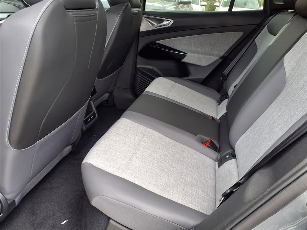 New 2025 Volkswagen ID.4 Pro RWD image 9