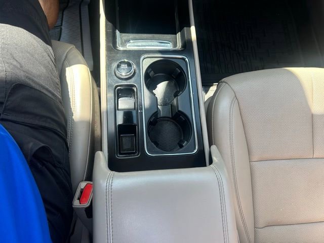 Used 2022 Lincoln Corsair AWD w/ Premium Package image 16