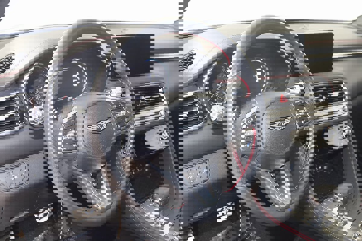 Used 2024 Genesis G70 3.3T Advanced image 6