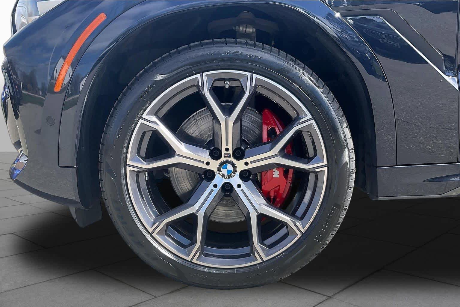 Certified 2022 BMW X6 xDrive40i w/ M Sport Package AWD/4WD image 10