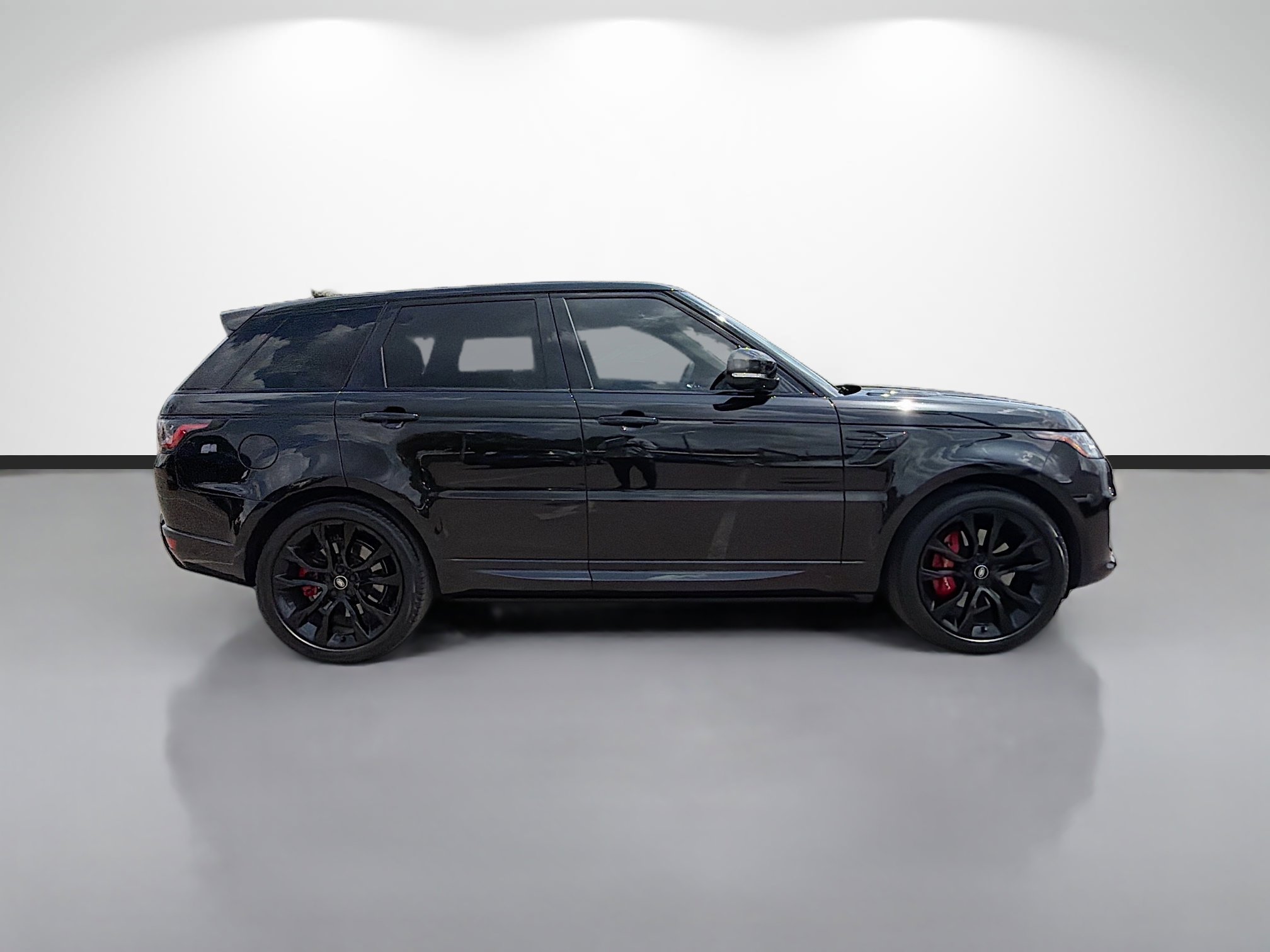 Used 2022 Land Rover Range Rover Sport HST image 2