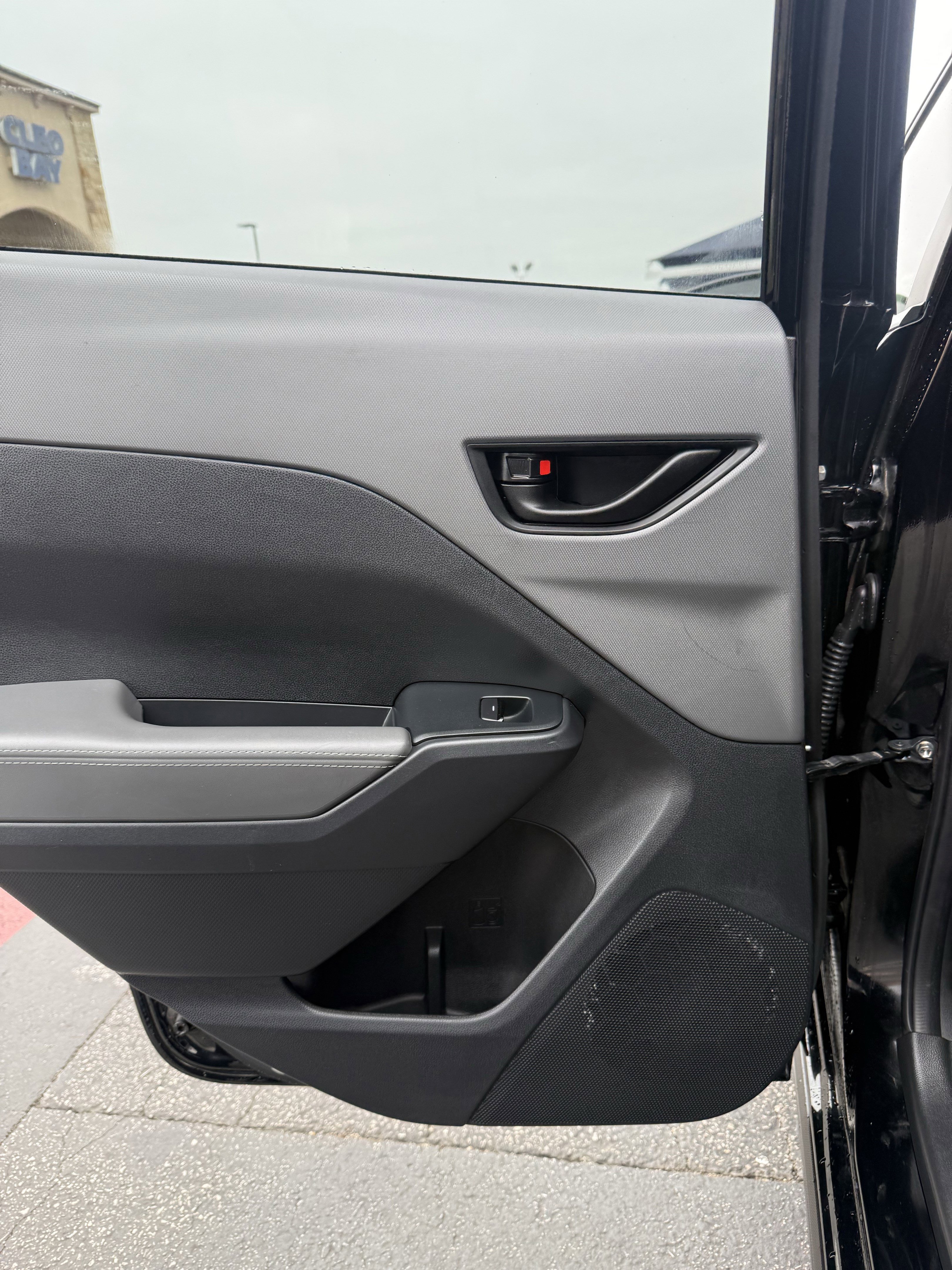 Used 2024 Subaru Crosstrek 2.0i Premium w/ Crosstrek Mirror Package image 12