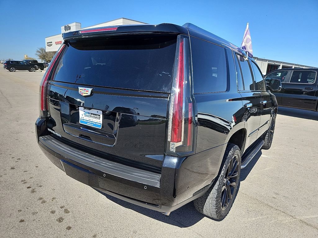 Used 2020 Cadillac Escalade Luxury w/ Escalade Sport Edition AWD/4WD image 7