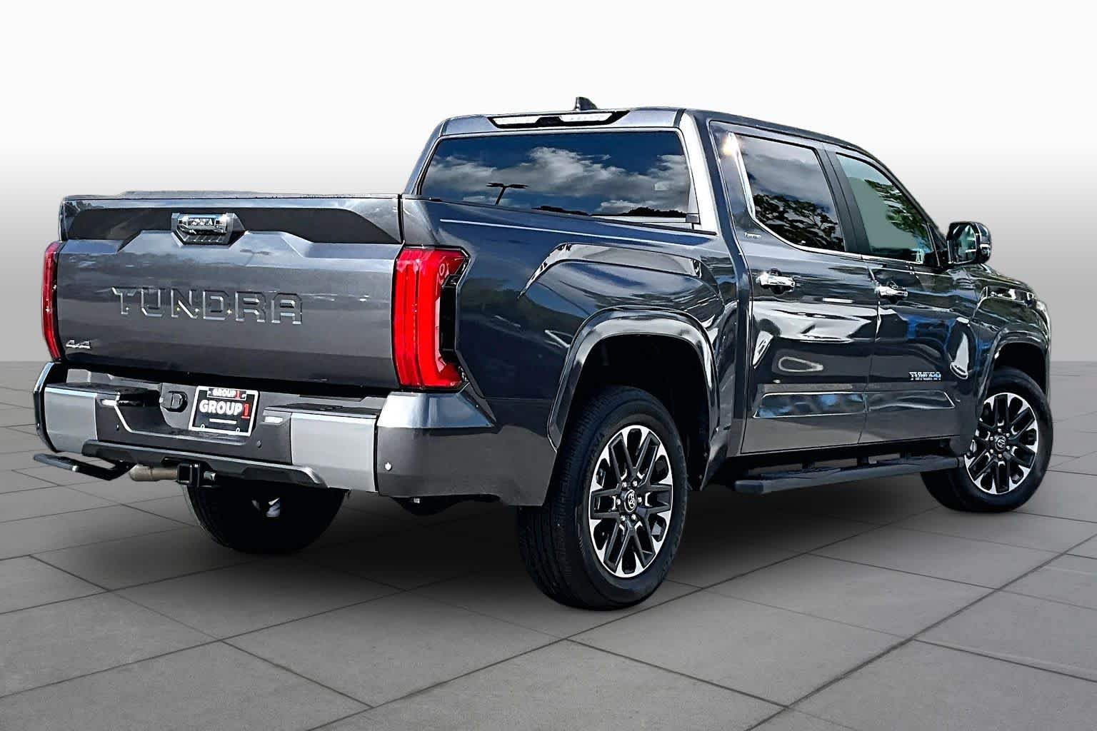 Used 2025 Toyota Tundra Limited AWD/4WD image 13